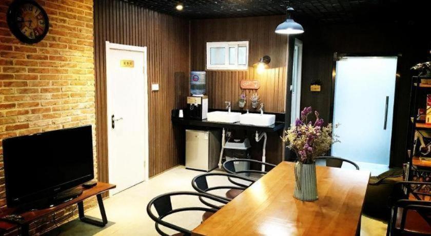 Lantian Garden Hostel Κινκντάο Εξωτερικό φωτογραφία